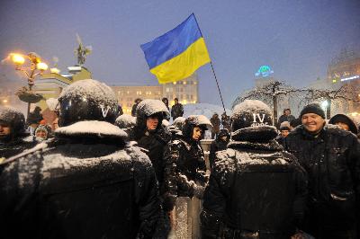 Đàm phán với phe biểu tình Ukraine đạt kết quả bước đầu ảnh 1